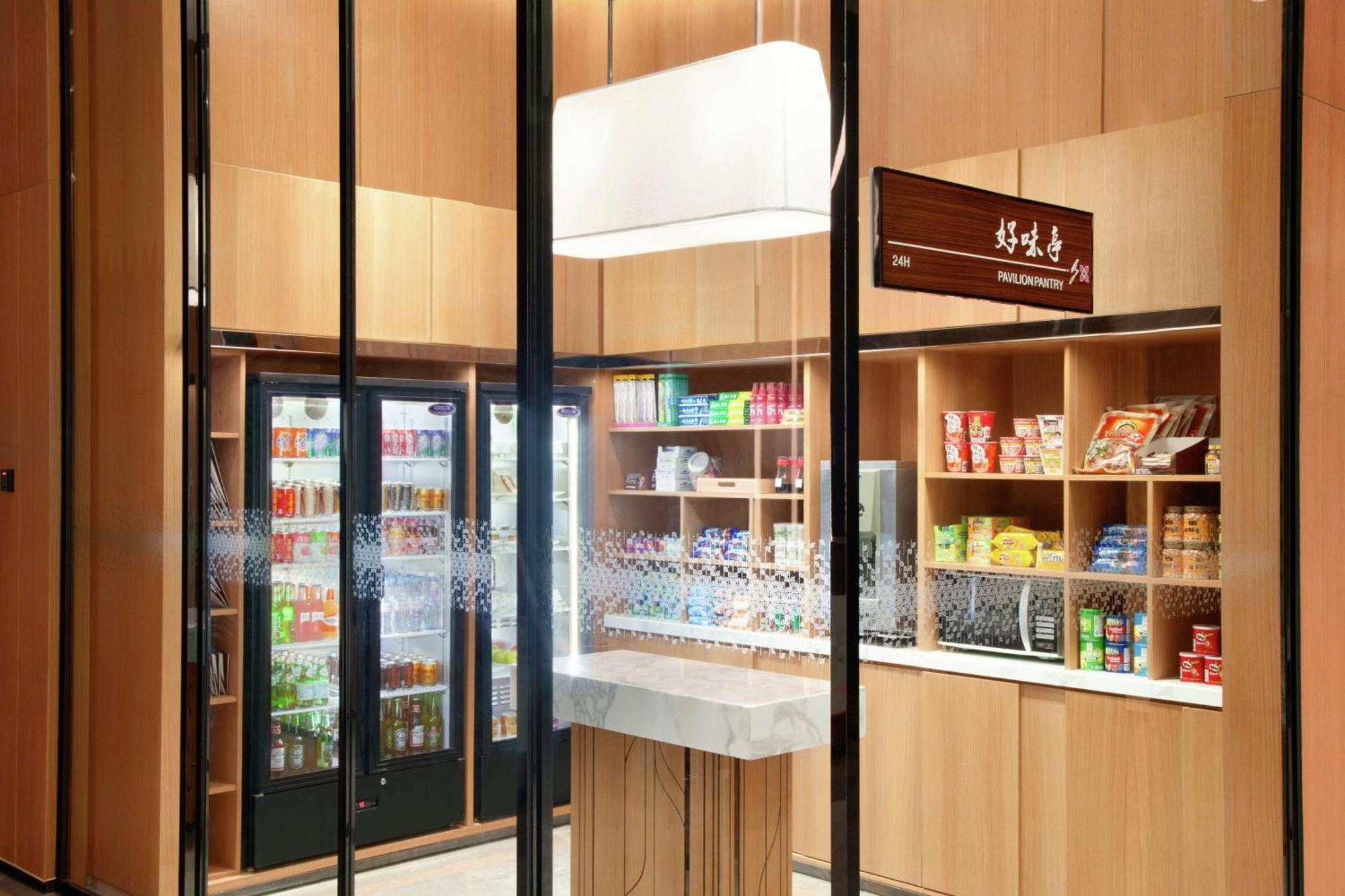 Hilton Garden Inn Shenzhen Bao'An Exterior photo